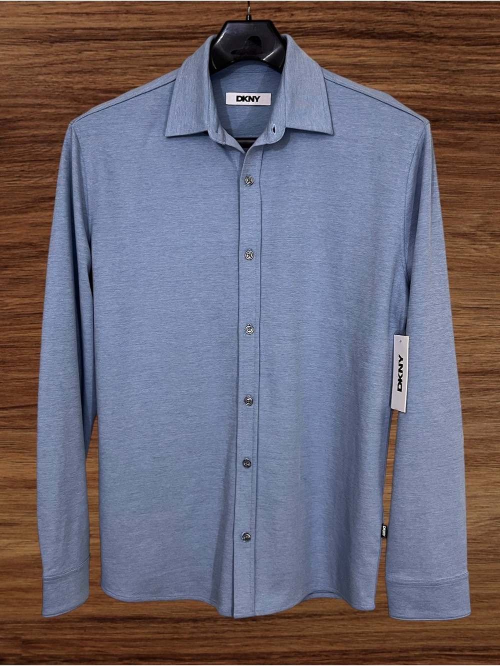DKNY Men’s Blue Soft Stretch Button Down Shirt. Medium